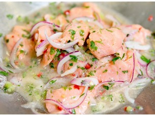 CEVICHE DE SALMÃO