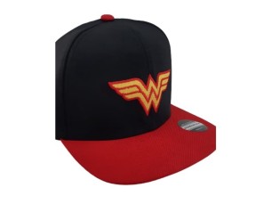 Boné infantil mulher maravilha 