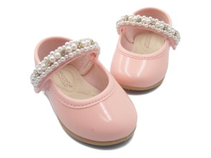 Sapatilha com perolas