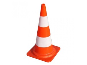 Cone de tráfego  laranja e branco 