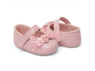Sapatilha rosa com laço rose fase 1