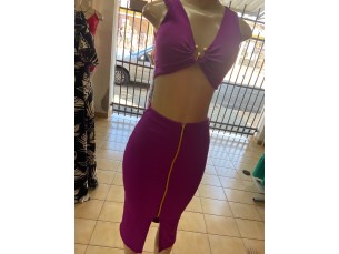 Conjunto feminino cropped e saia midi