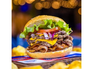 TÔ DE BACON À VIDA