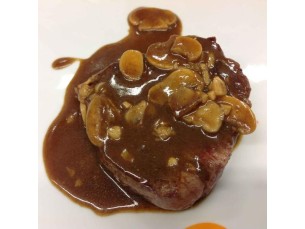 FILÉ AO MOLHO MADEIRA