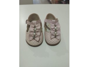 Sandália infantil feminina rosa com laços