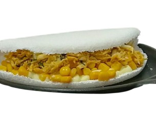 Tapioca Frango, Mussarela, Milho e Orégano 